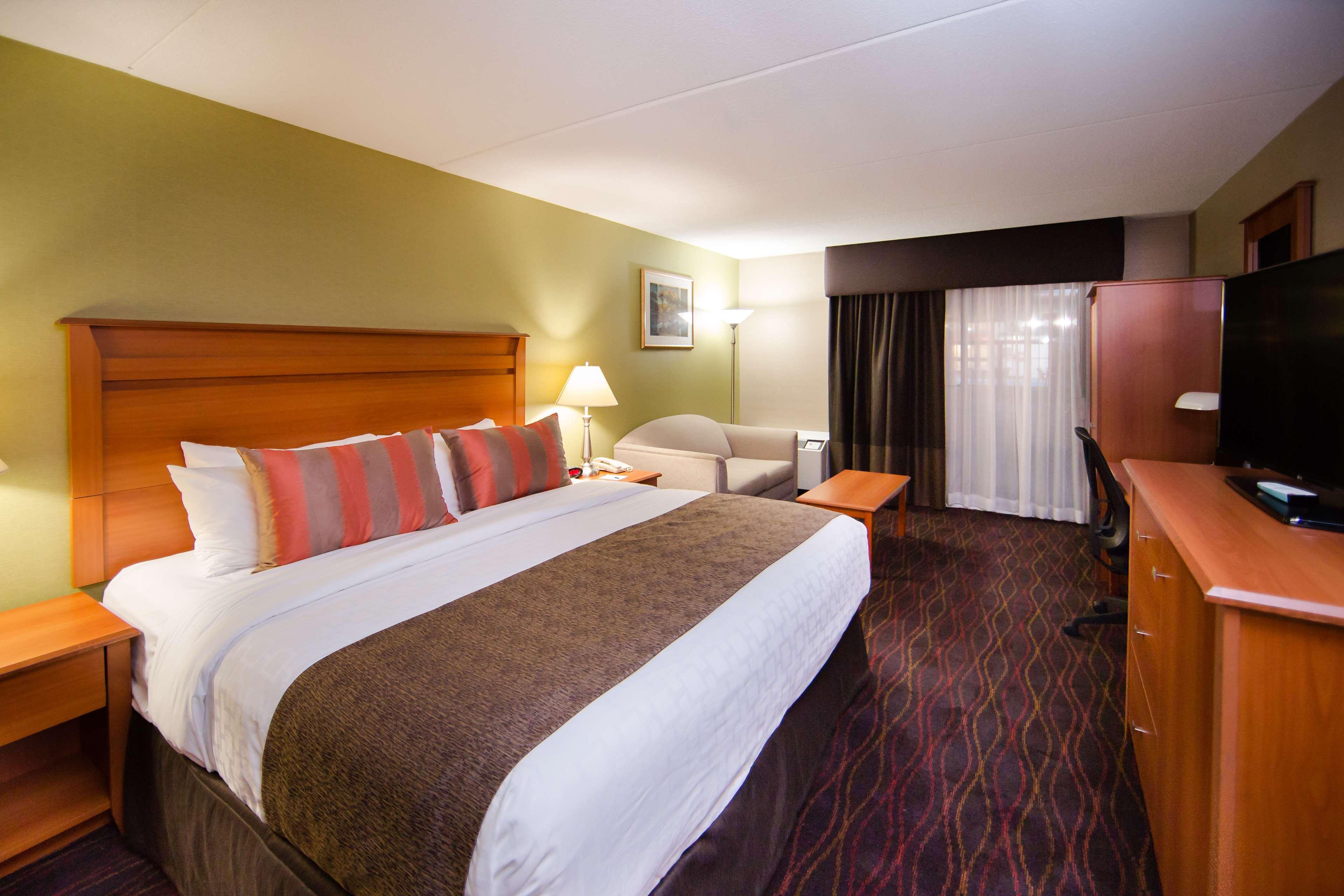 Best Western Plus Ottawa Kanata Hotel And Conference Centre Exteriör bild