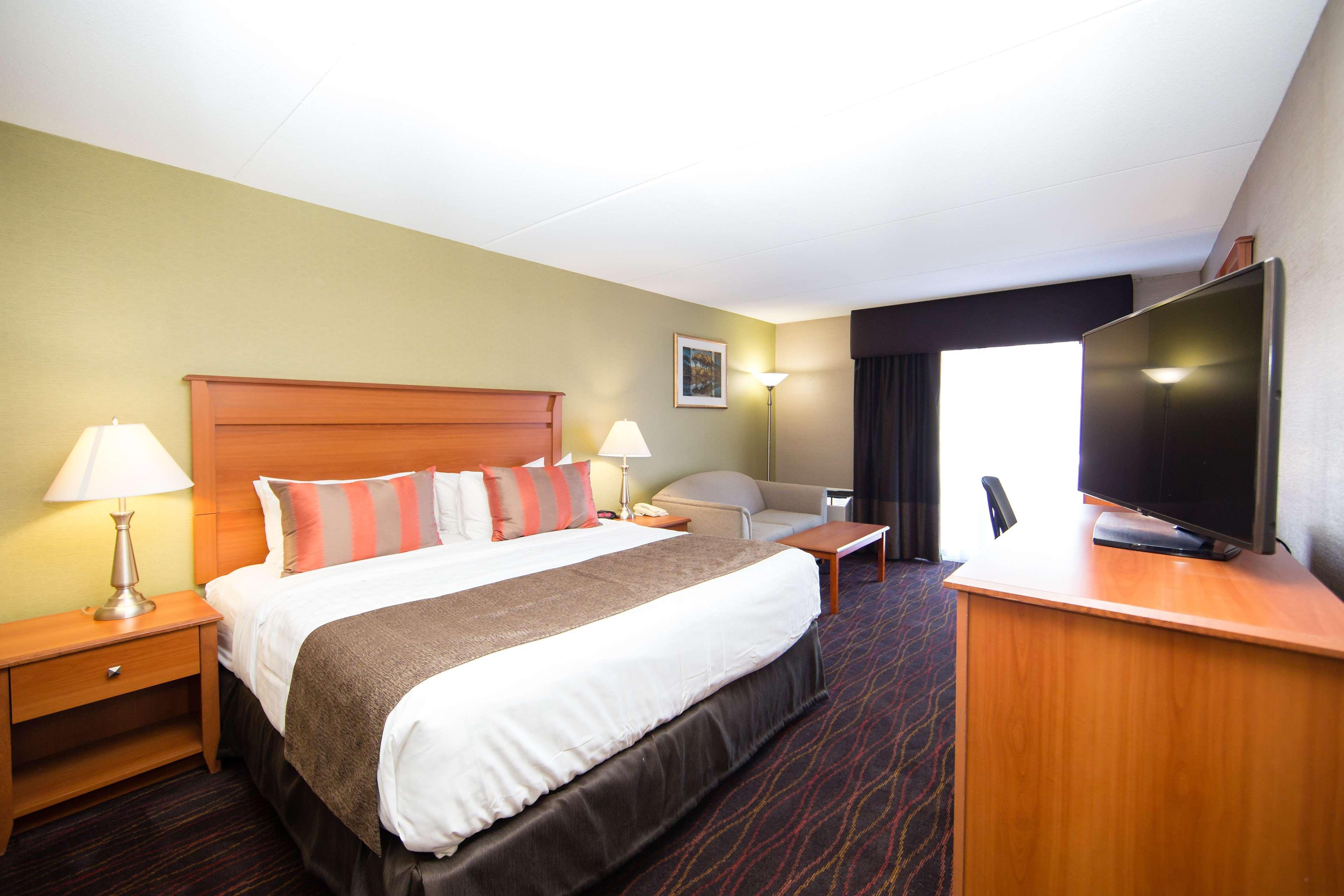 Best Western Plus Ottawa Kanata Hotel And Conference Centre Exteriör bild