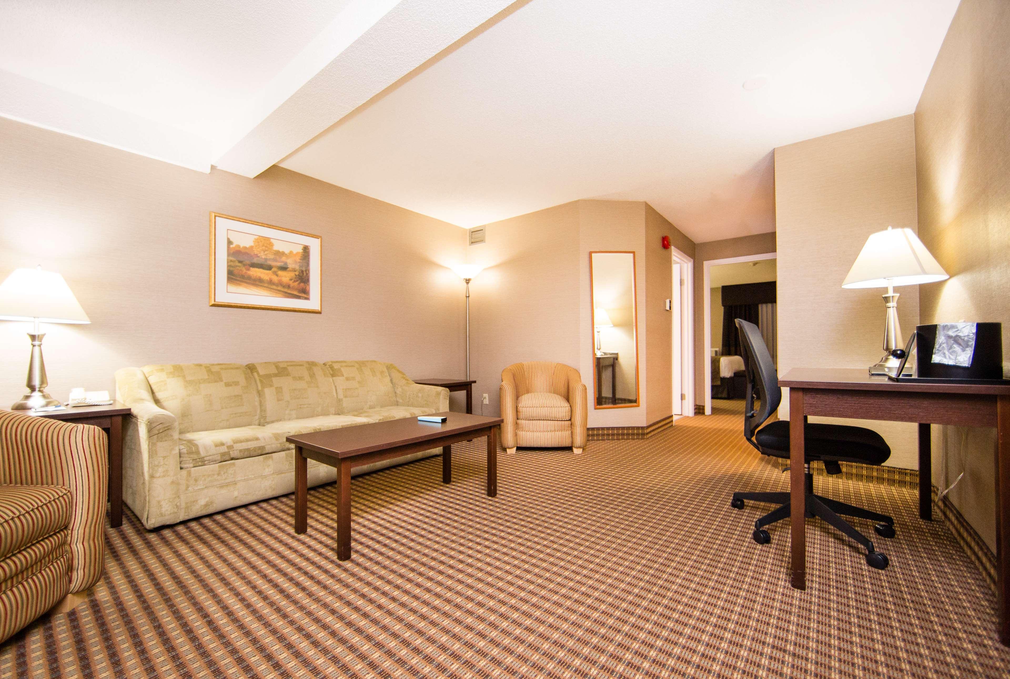 Best Western Plus Ottawa Kanata Hotel And Conference Centre Exteriör bild