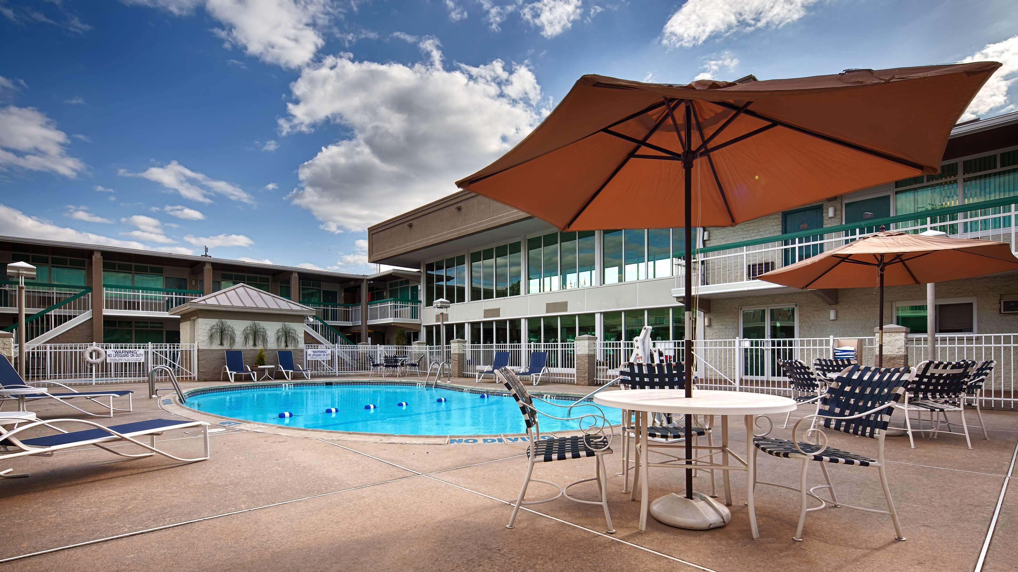 Best Western Plus Ottawa Kanata Hotel And Conference Centre Exteriör bild