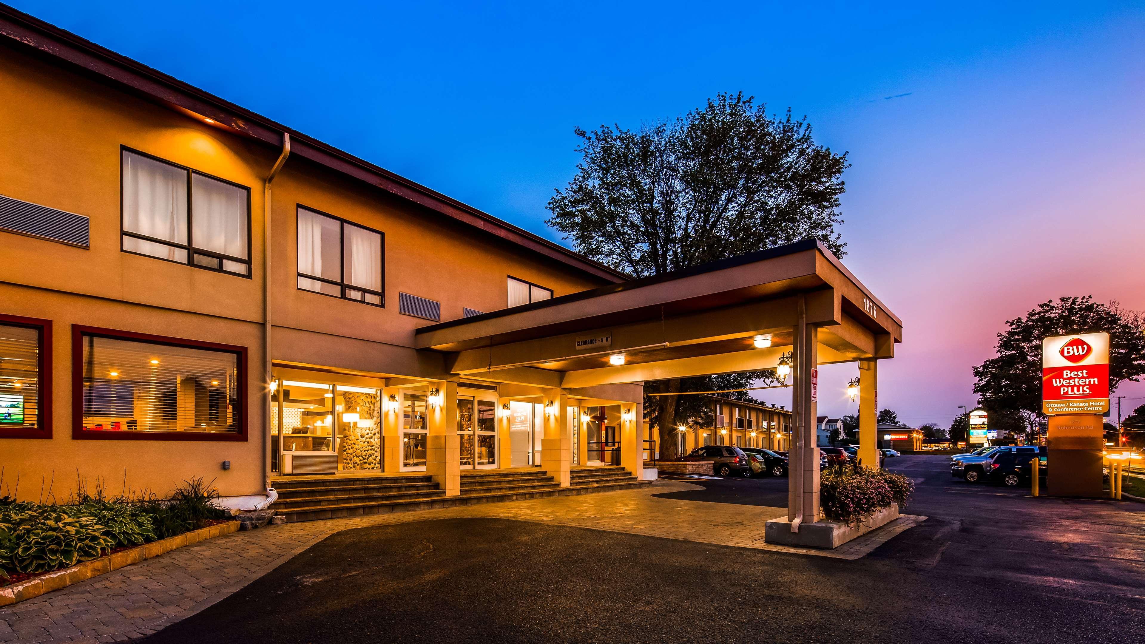 Best Western Plus Ottawa Kanata Hotel And Conference Centre Exteriör bild