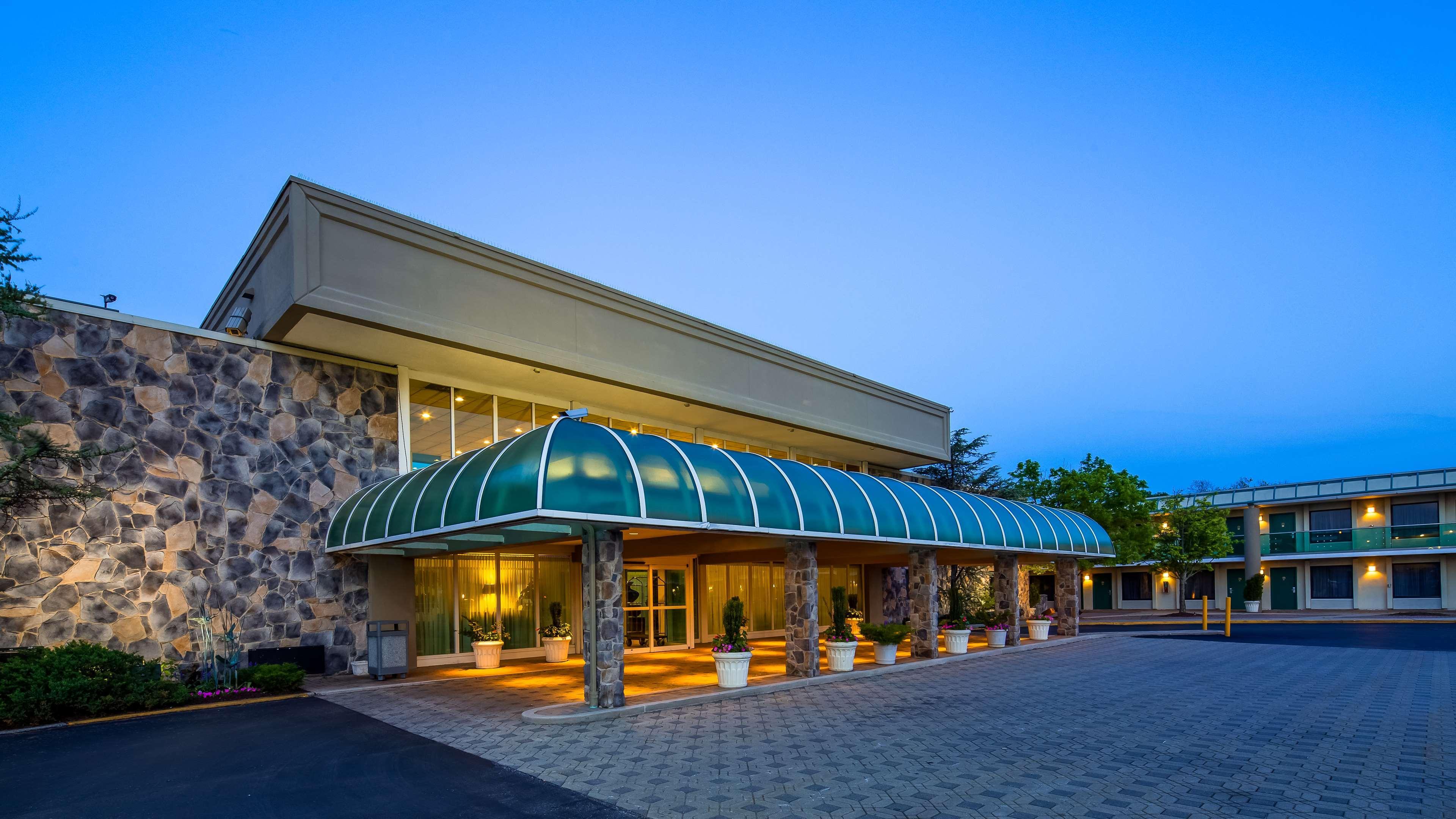 Best Western Plus Ottawa Kanata Hotel And Conference Centre Exteriör bild